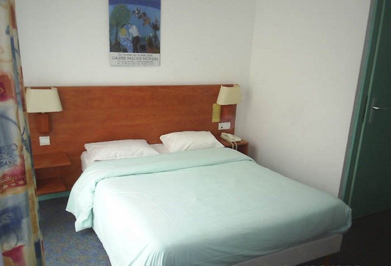 Hotel Le 21Eme Strasbourg Room photo